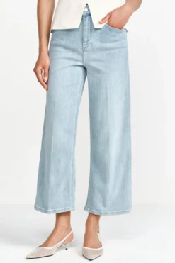 Hellblaue Wide-Leg-Jeans