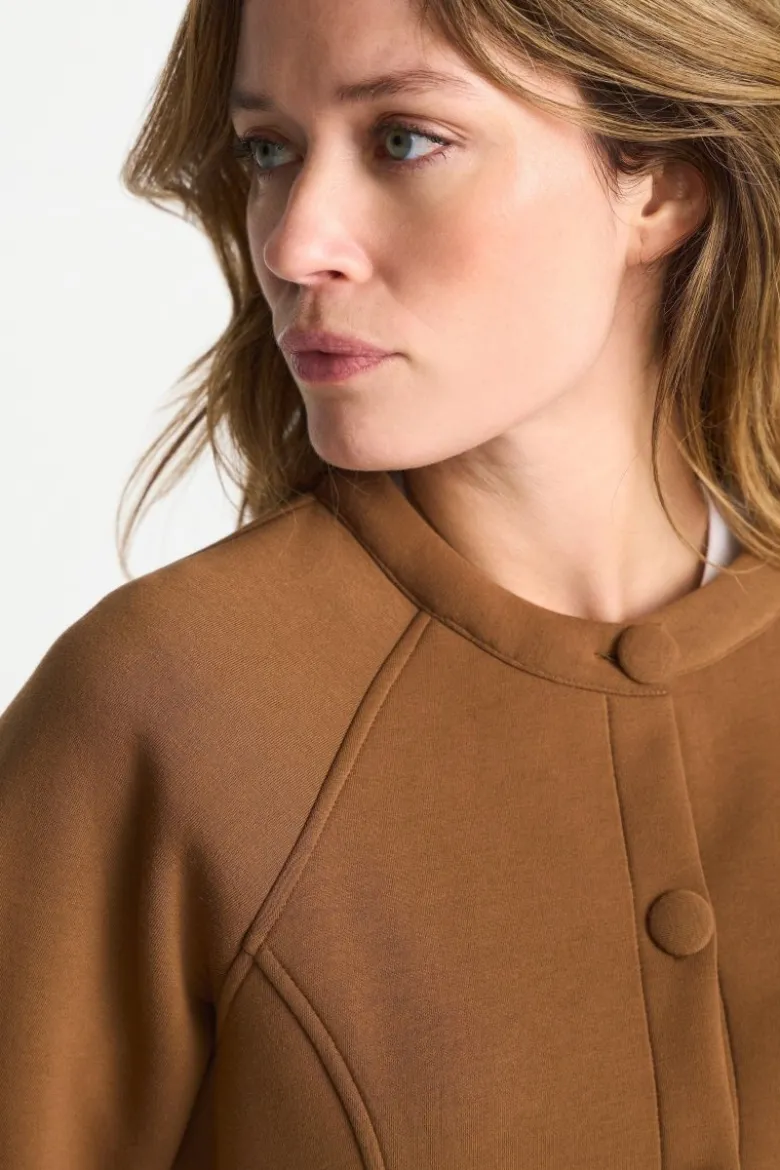 Jacke mit Teilungsnähten