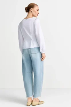 Jeans im Barrel-Fit