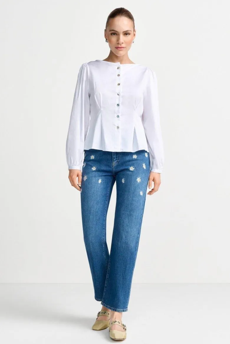 Jeans mit Blumenstickerei