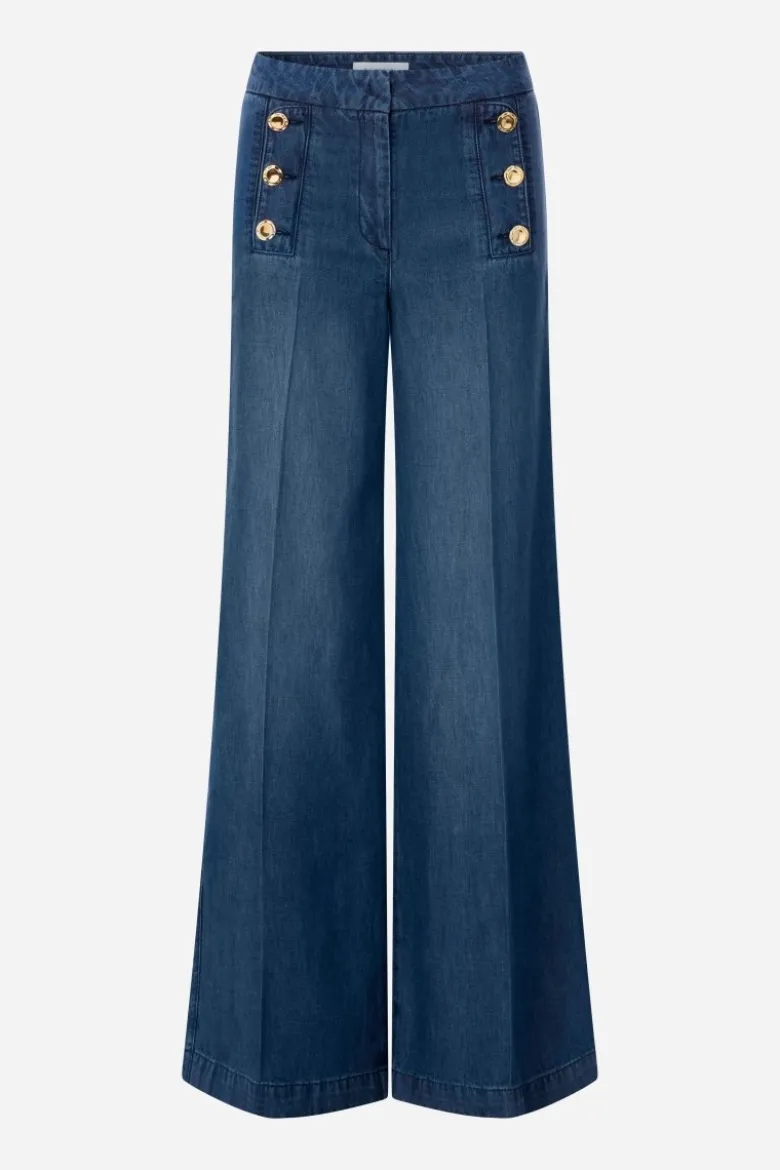 Jeans mit maritimer Knopfleiste