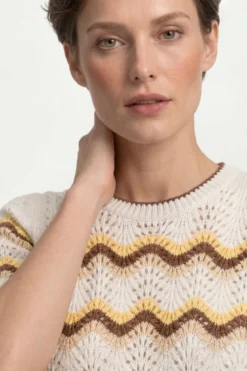 Kurzarm-Pullover mit Wellenmuster