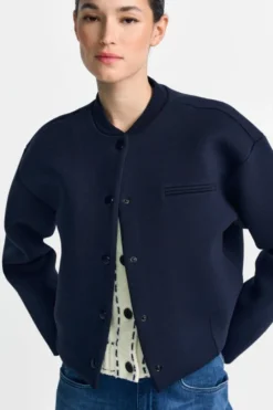 Kurze Bomberjacke