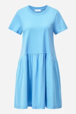Kurzes T-Shirt-Kleid