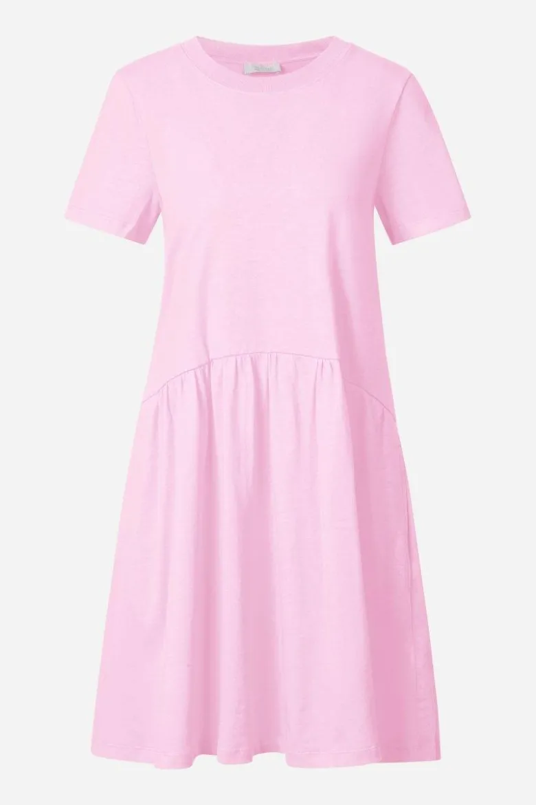 Kurzes T-Shirt-Kleid