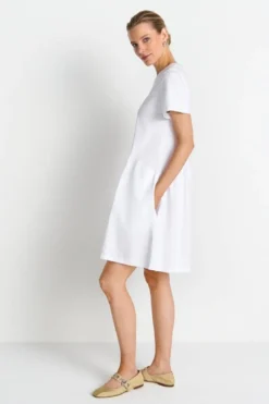 Kurzes T-Shirt-Kleid