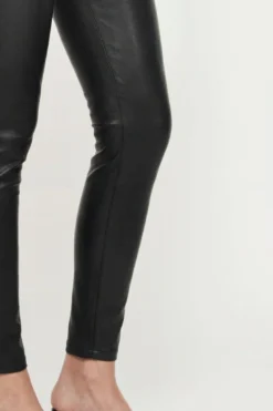 Lederimitathose