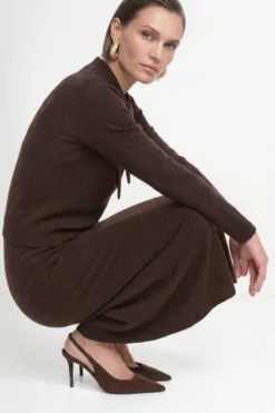 Merino-Kaschmir-Pullover mit Schleifenkragen