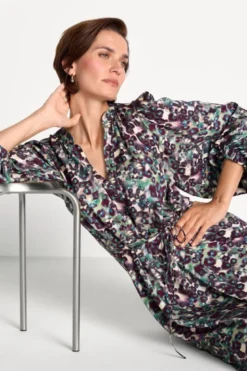 Midikleid mit Ballonärmeln