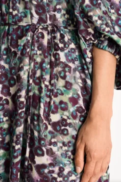 Midikleid mit Ballonärmeln