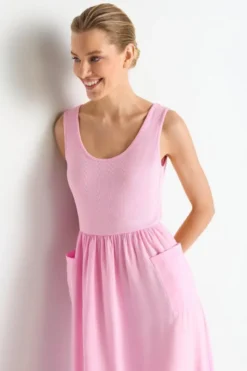 Midikleid mit Taschen