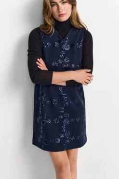 Minikleid mit Paillettenverzierung