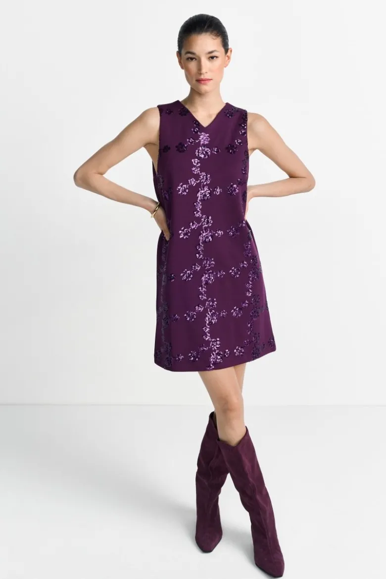 Minikleid mit Paillettenverzierung