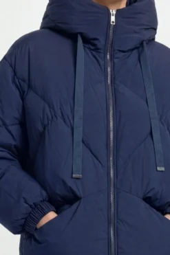 Oversized Daunenjacke mit Kapuze