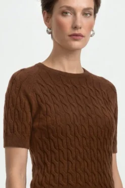 Pullover mit Zopfstrick