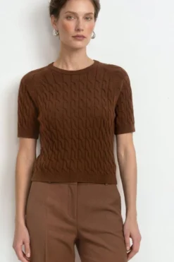 Pullover mit Zopfstrick
