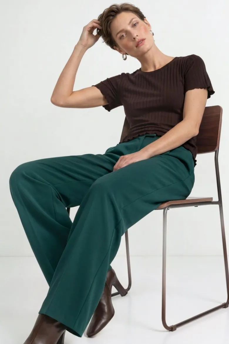 Ripp-Shirt mit Rüschensaum