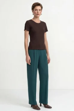 Ripp-Shirt mit Rüschensaum