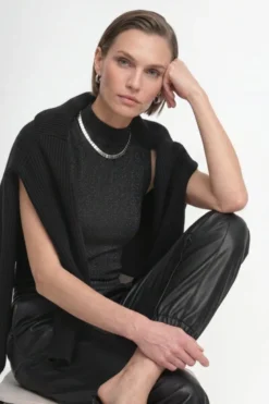 Schwarze Jogger-Hose in Lederoptik