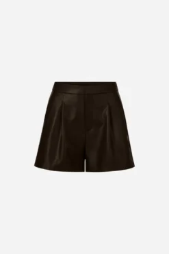 Shorts in Lederoptik