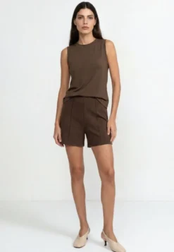 Shorts mit Bundfalten