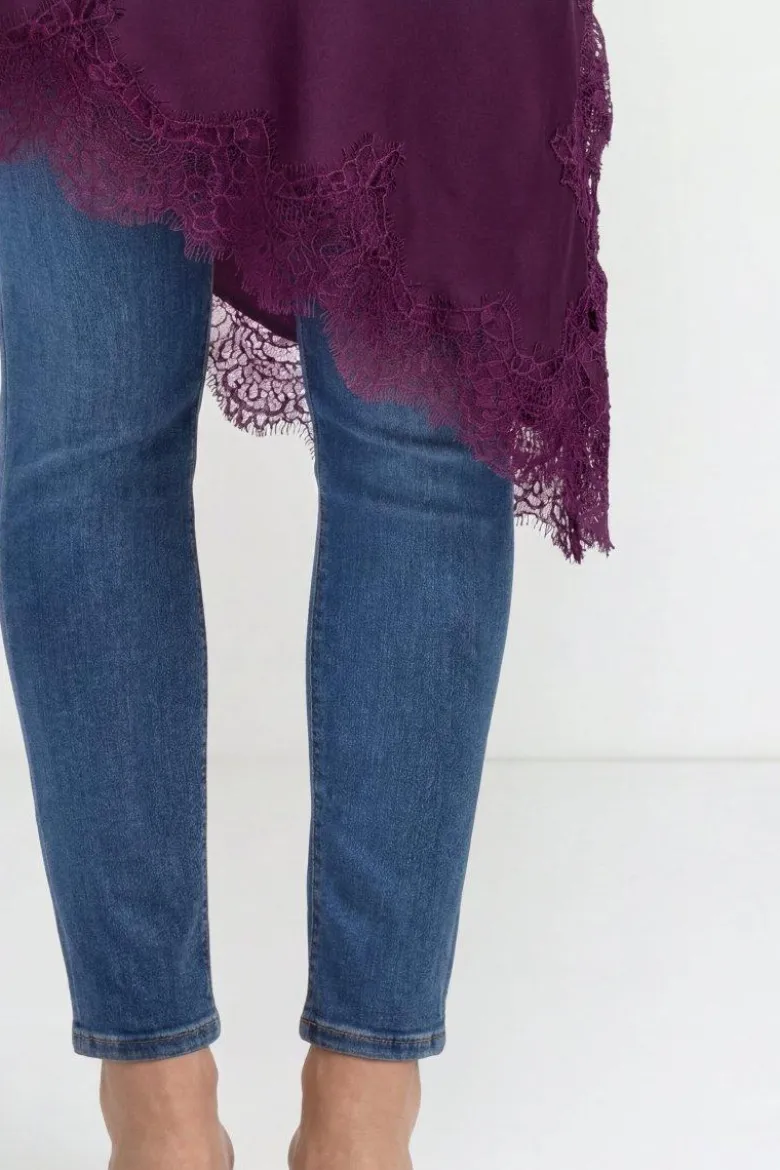 Slipdress mit Spitze