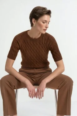 Stoffhose mit Bügelfalte