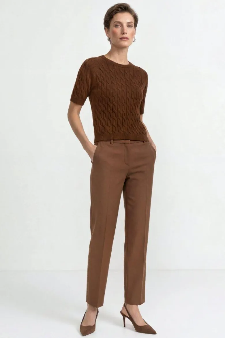 Stoffhose mit Bügelfalte