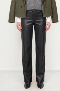 Straight-Leg-Hose in Lederoptik