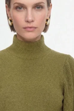 Strickpullover mit Puffärmeln