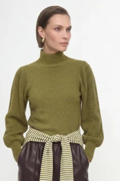 Strickpullover mit Puffärmeln