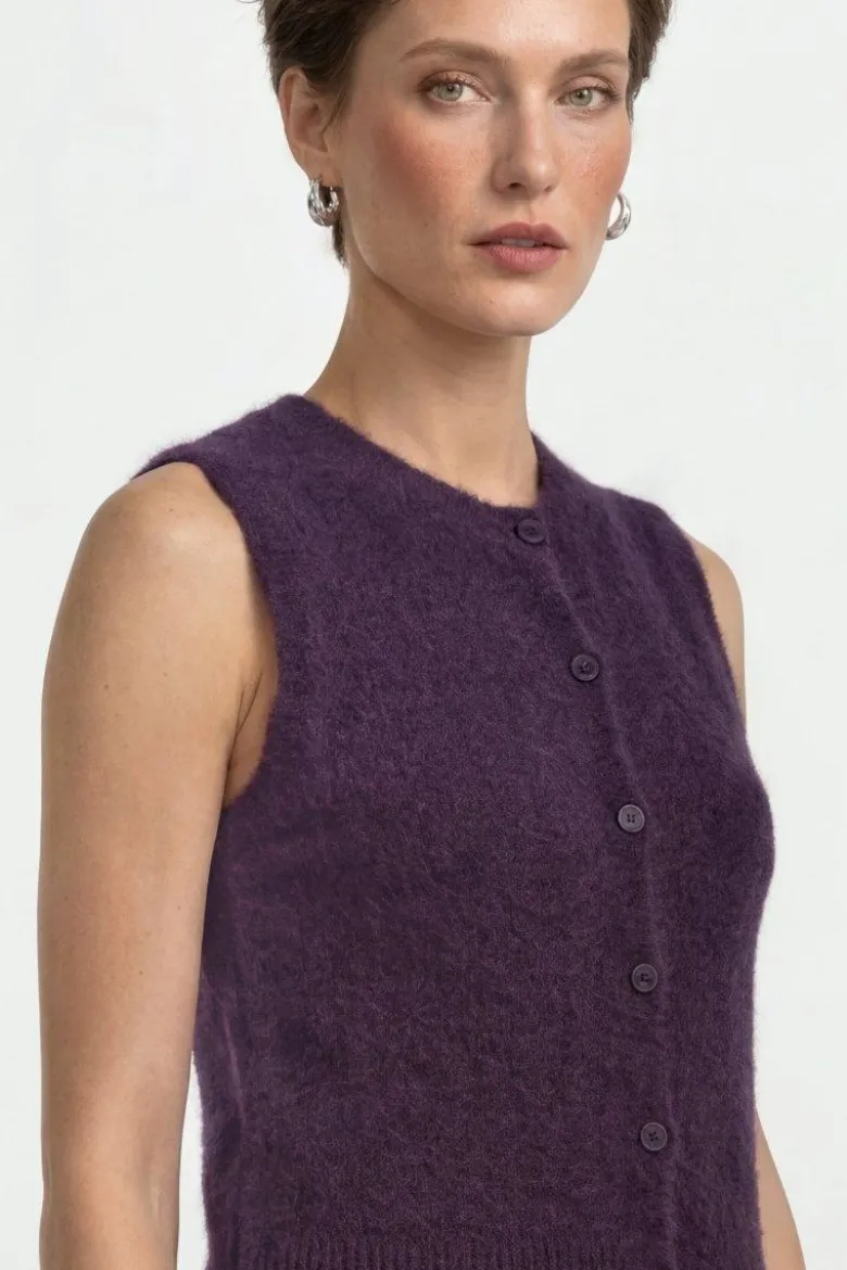 Strickweste mit Knöpfen