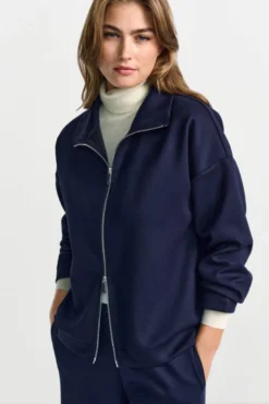 Sweatjacke mit Stehkragen