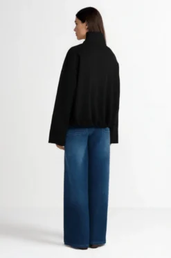 Sweatjacke mit Stehkragen