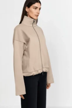 Sweatjacke mit Stehkragen