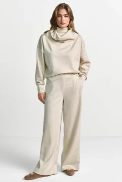Sweatshirt mit Stehkragen