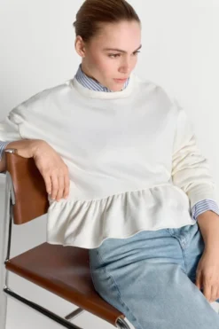 Sweatshirt mit Volant