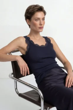 Tanktop mit Spitze