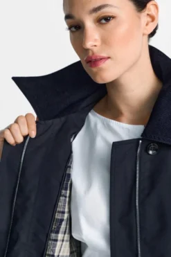 Trenchjacke mit Cordkragen
