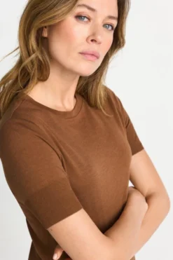 T-Shirt mit gerippten Ärmelabschlüssen