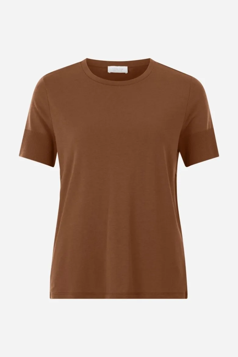 T-Shirt mit gerippten Ärmelabschlüssen