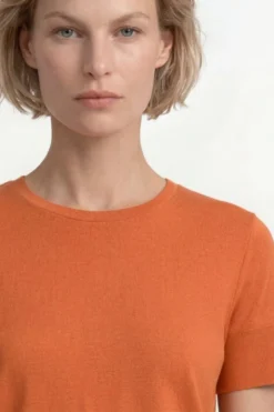 T-Shirt mit gerippten Ärmelabschlüssen