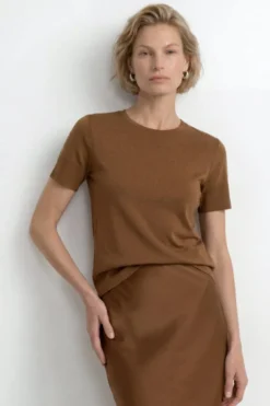 T-Shirt mit gerippten Ärmelabschlüssen