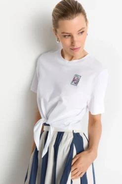 T-Shirt mit Knoten