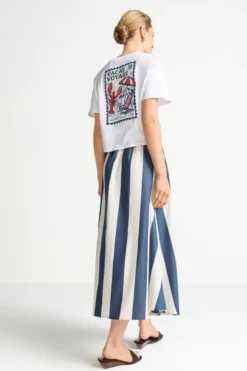T-Shirt mit Knoten
