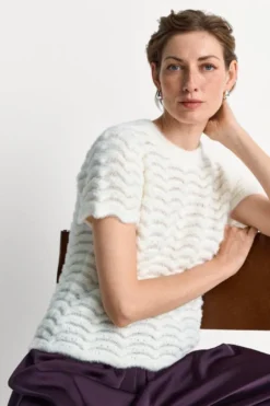T-Shirt mit Muschelsaum