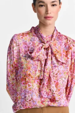 Viskosebluse mit Blumenprint