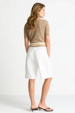 Weiße Bermuda-Shorts