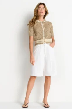 Weiße Bermuda-Shorts