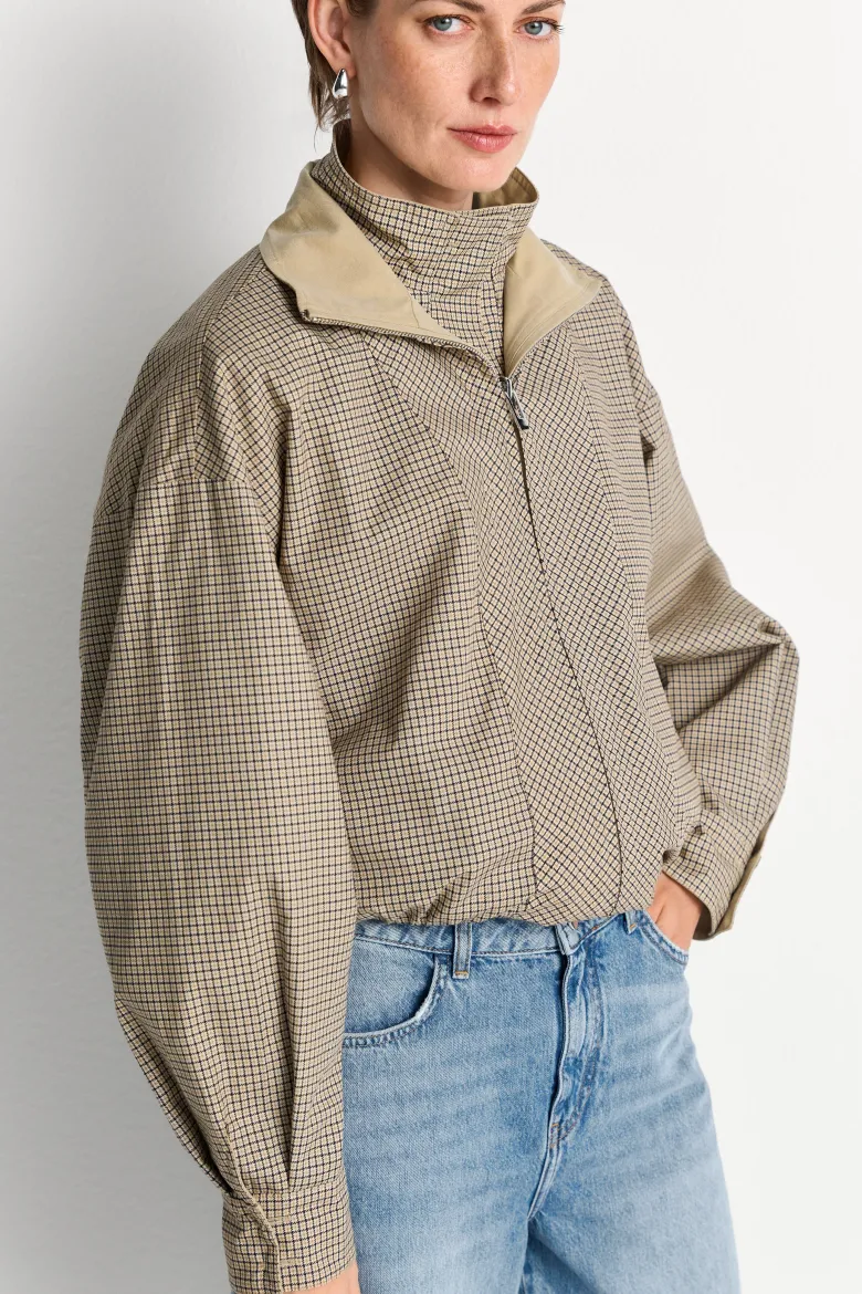 Wendejacke mit Stehkragen